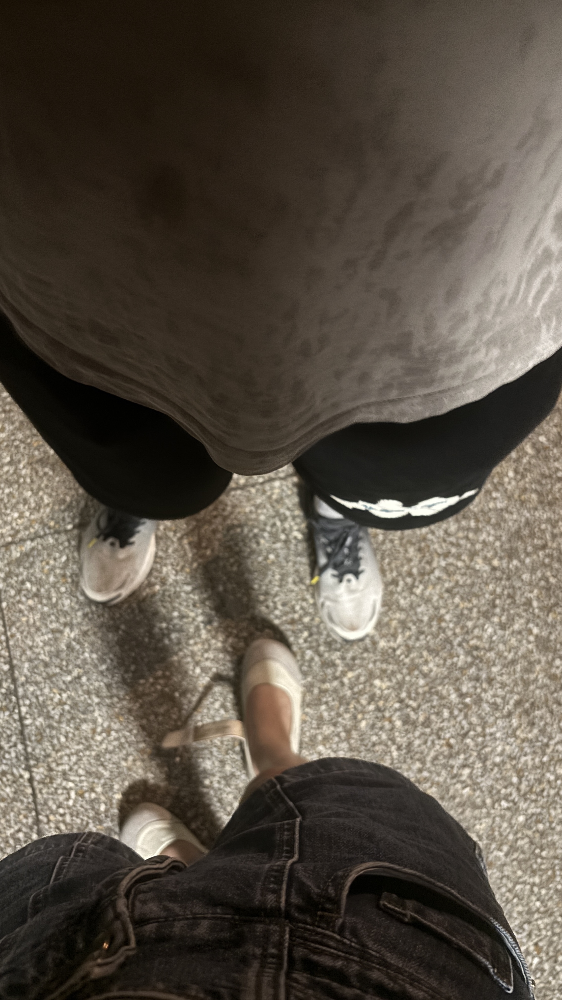 帅哥帮我擦头发ing
